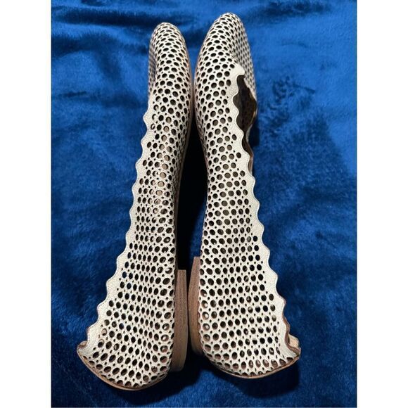 Chloe scalloped perforated ballet flats 41 - Picture 3 of 11